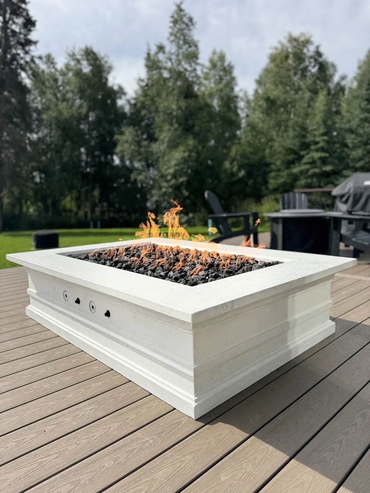 Fire table burner and edge detail
