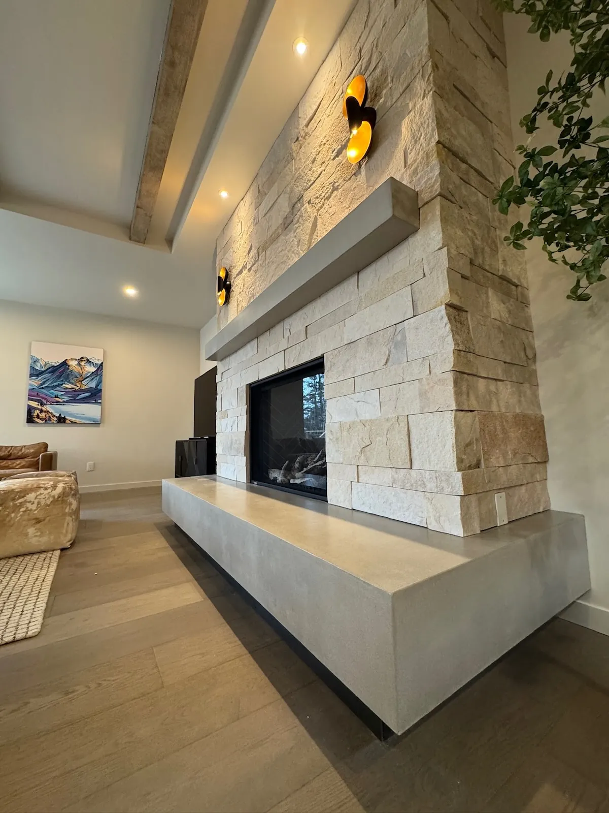 Floating concrete hearth